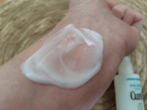 キュレル乳液を伸ばしてみた
