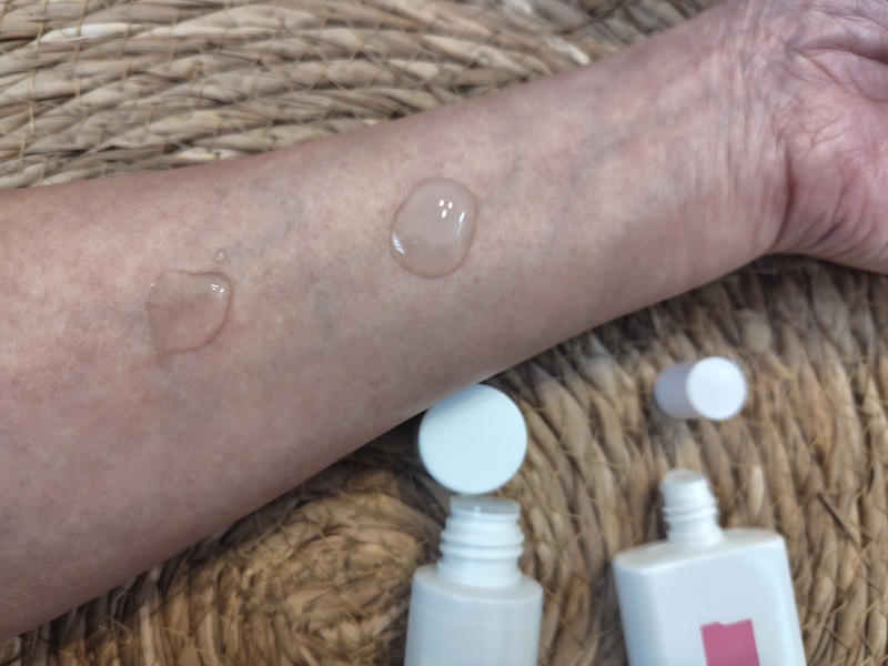 イハダとカルテHDの化粧水比べてみる