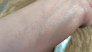 ノブのおクリーム馴染ませた